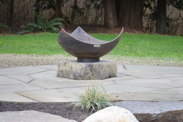 King Isolsceles Sculptural Firepit