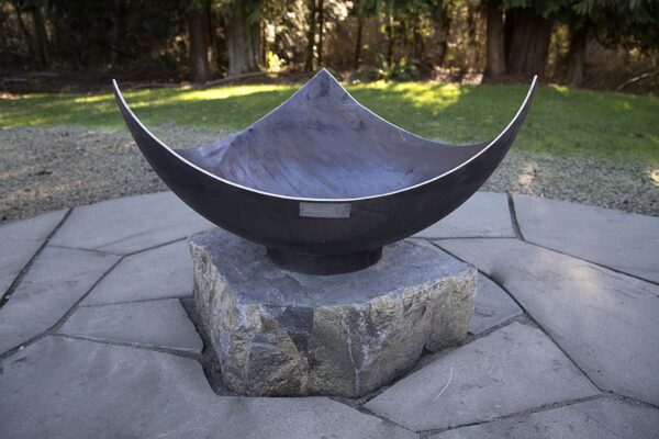 King Isolsceles Sculptural Firepit